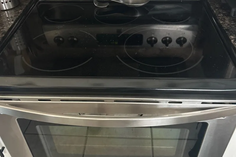 Calumet City, IL range and oven repair - ceramic glass cooktop, convection element, and precision temperature sensor calibration